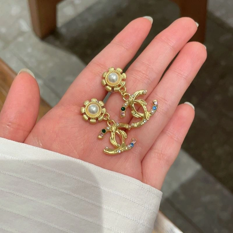 Chanel Earrings ModernLook 230043