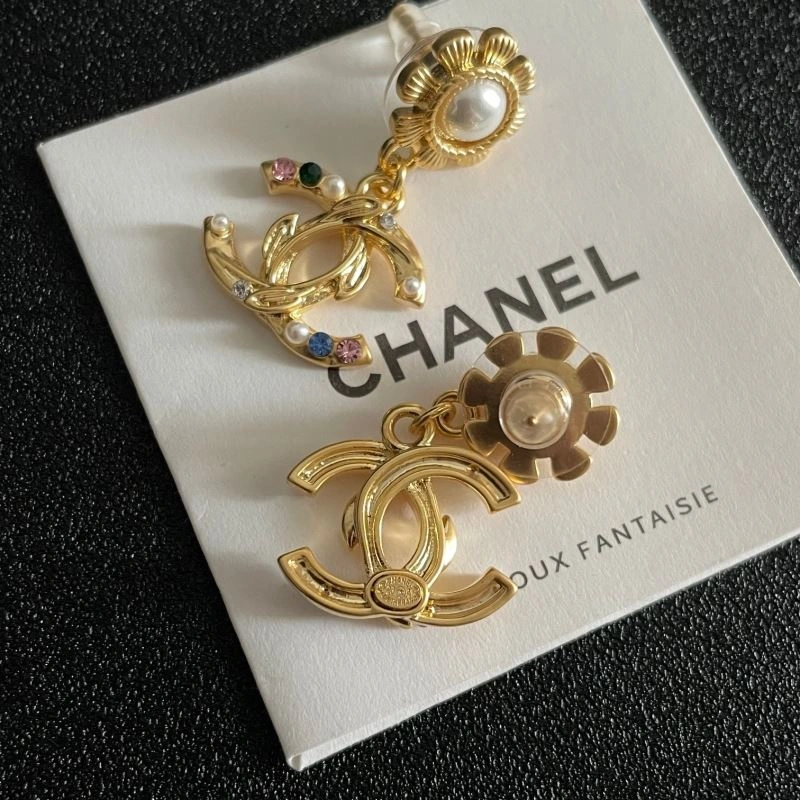Chanel Earrings ModernLook 230043