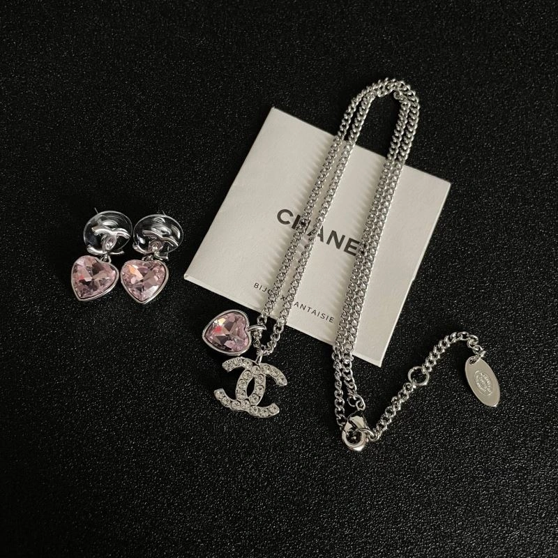 Timeless Chanel Earrings 230032