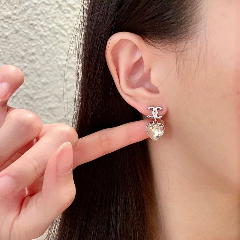 Seasonal Chanel Earrings 230030
