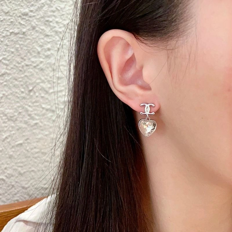 Seasonal Chanel Earrings 230030