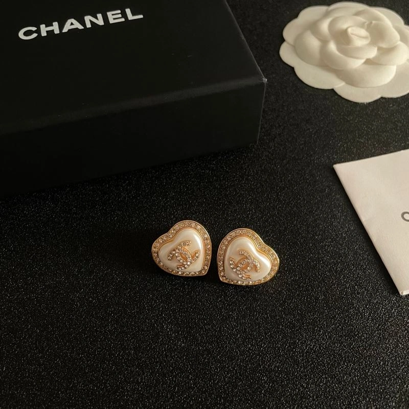 Chanel Earrings Compact 230076