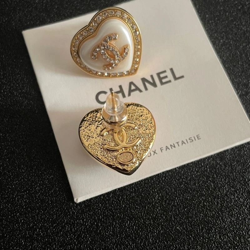 Chanel Earrings Compact 230076