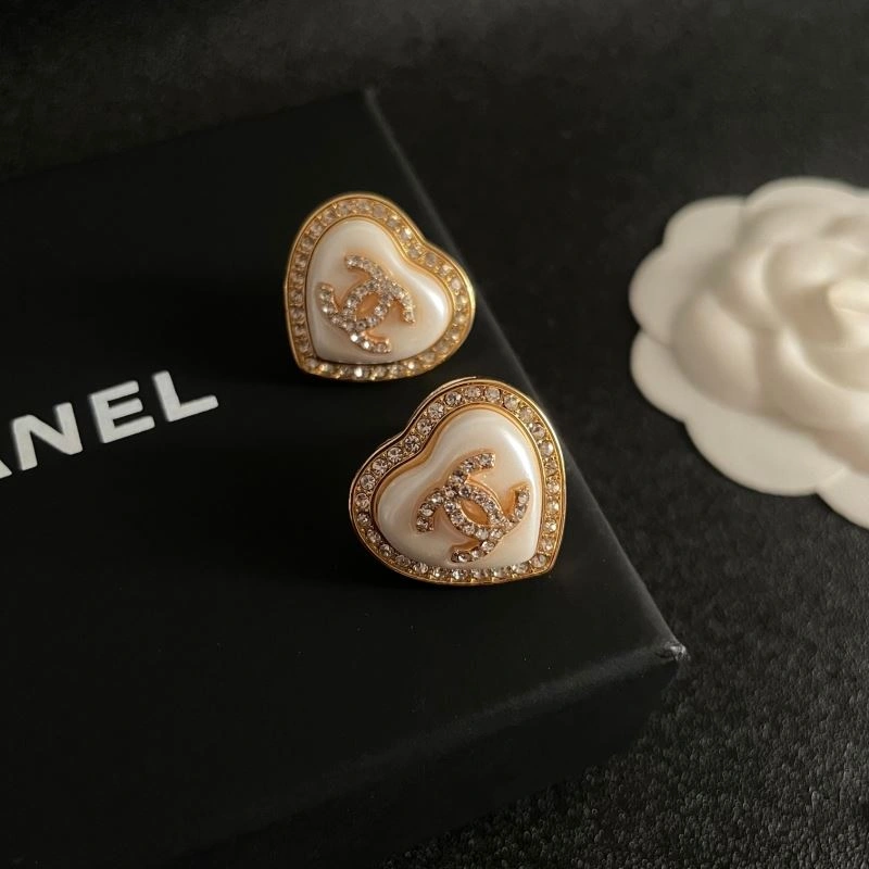 Chanel Earrings Compact 230076