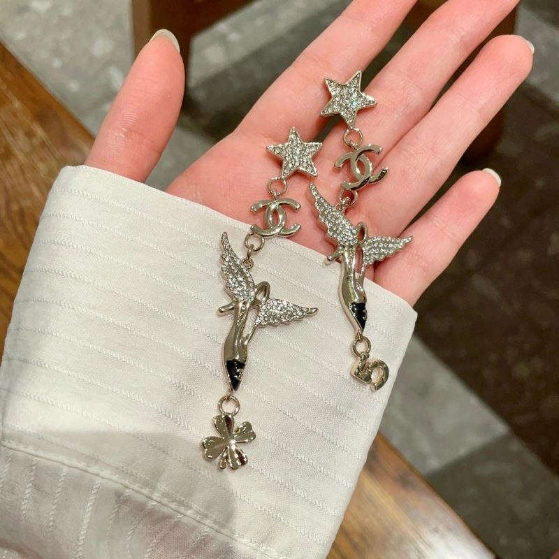 Chanel Earrings Affordable 230042