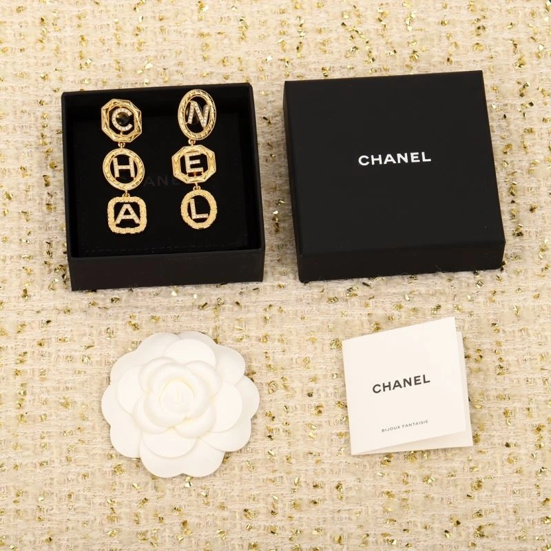 Casual Chanel Earrings 230054