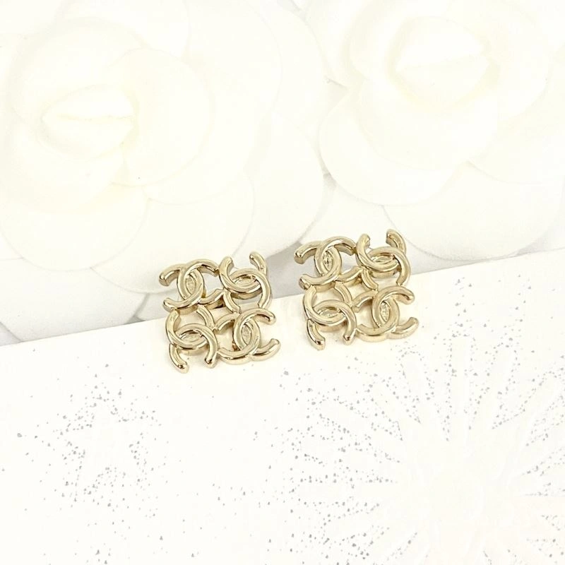 Affordable Chanel Earrings 230055
