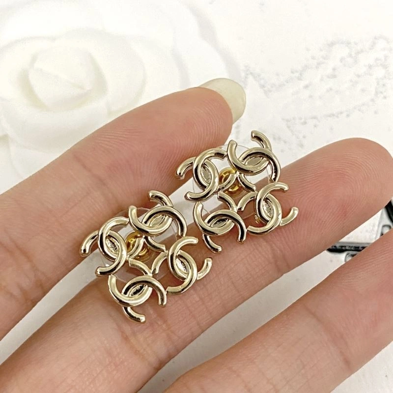 Affordable Chanel Earrings 230055