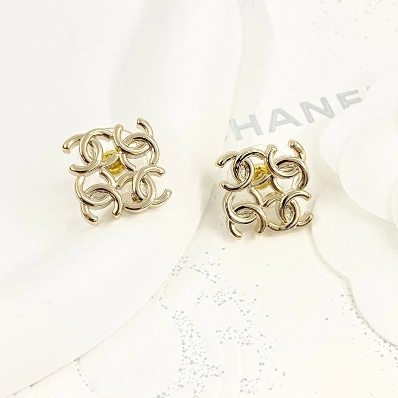 Affordable Chanel Earrings 230055