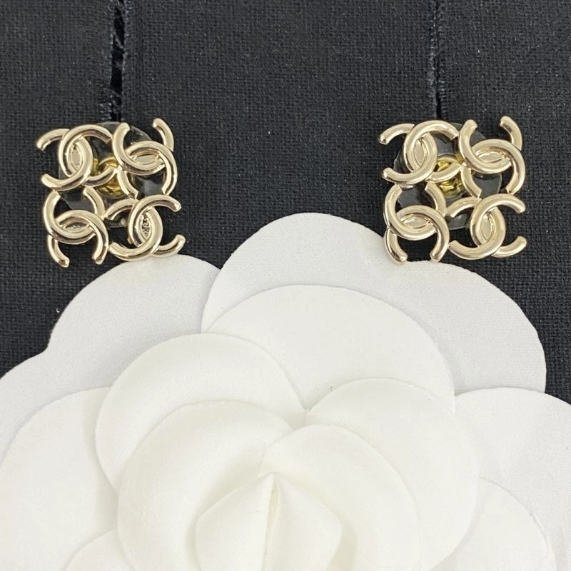 Affordable Chanel Earrings 230055