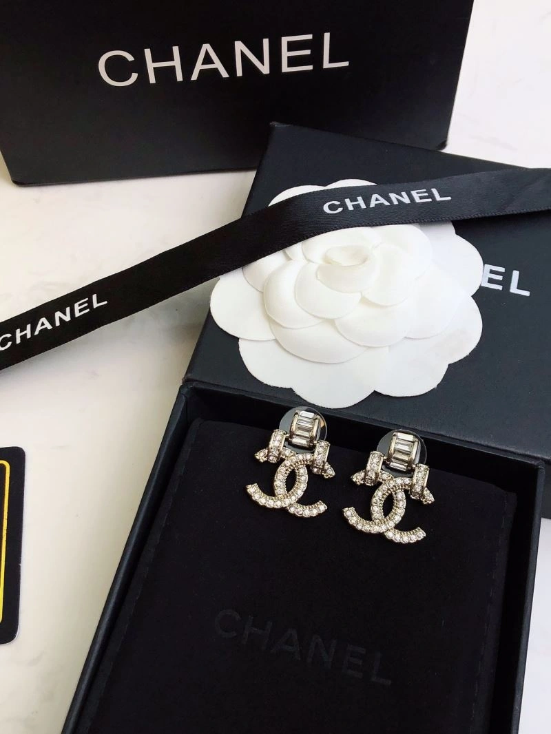 Attractive Chanel Earrings 230039