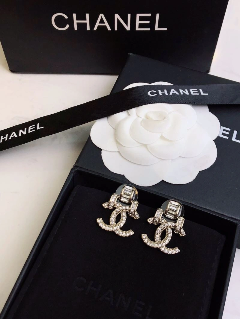 Attractive Chanel Earrings 230039