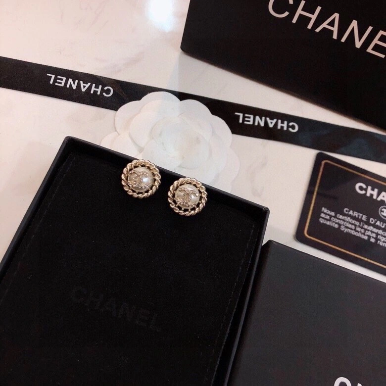 Chanel Earrings Durable 230063