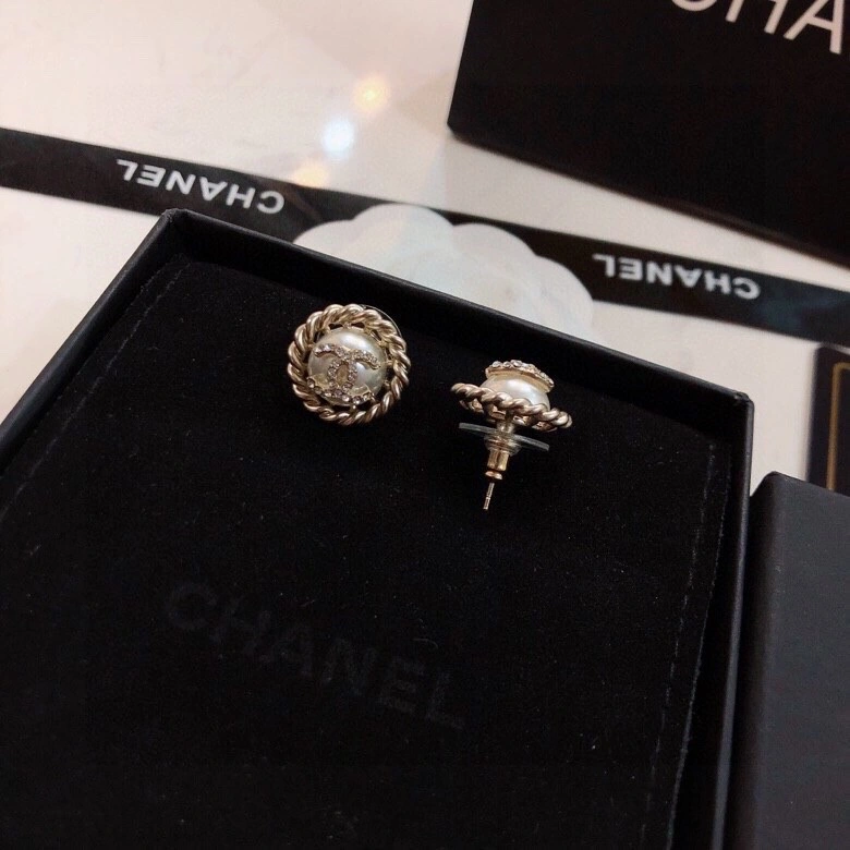 Chanel Earrings Durable 230063