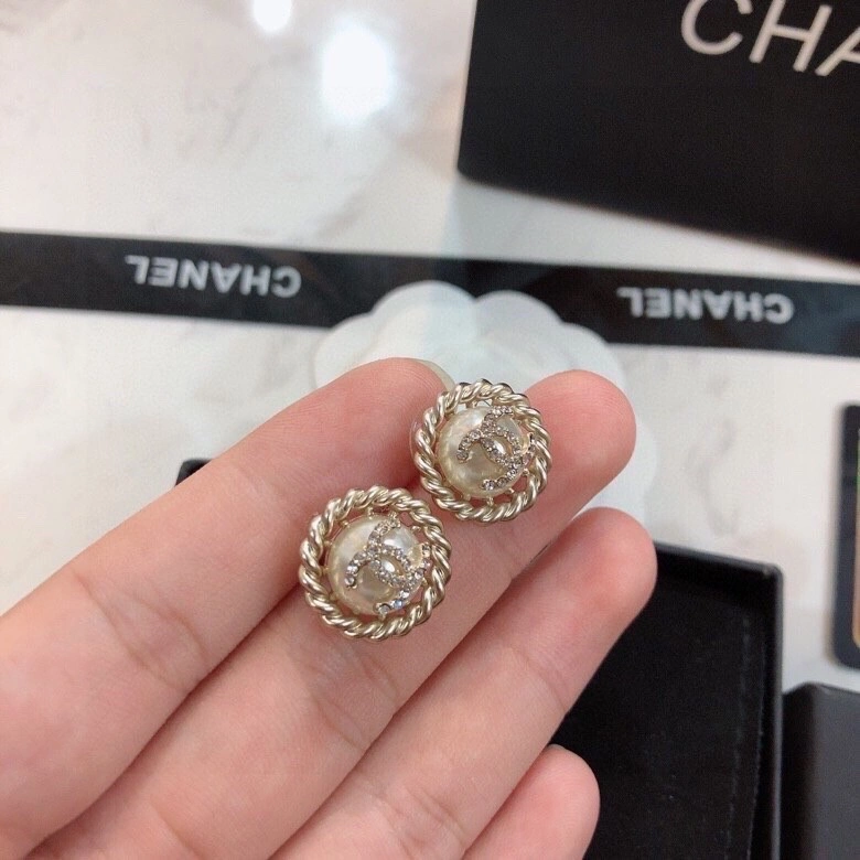 Chanel Earrings Durable 230063
