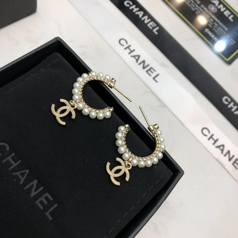 Compact Chanel Earrings 230216