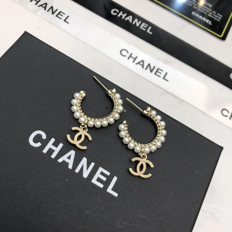 Compact Chanel Earrings 230216