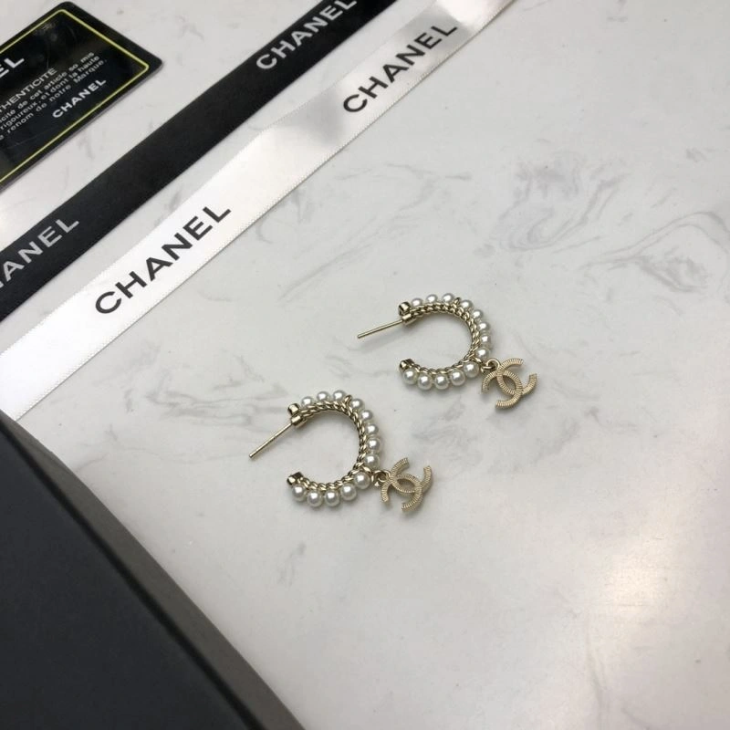 Compact Chanel Earrings 230216