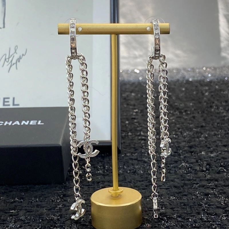 Chanel Earrings Efficient 230078