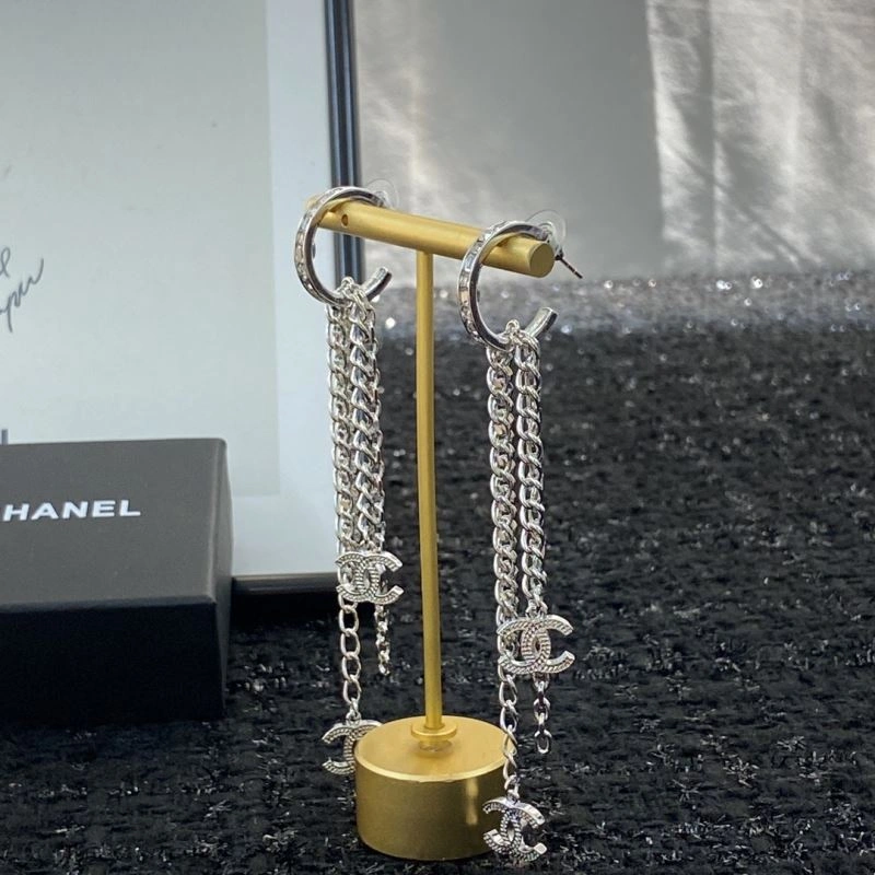 Chanel Earrings Efficient 230078