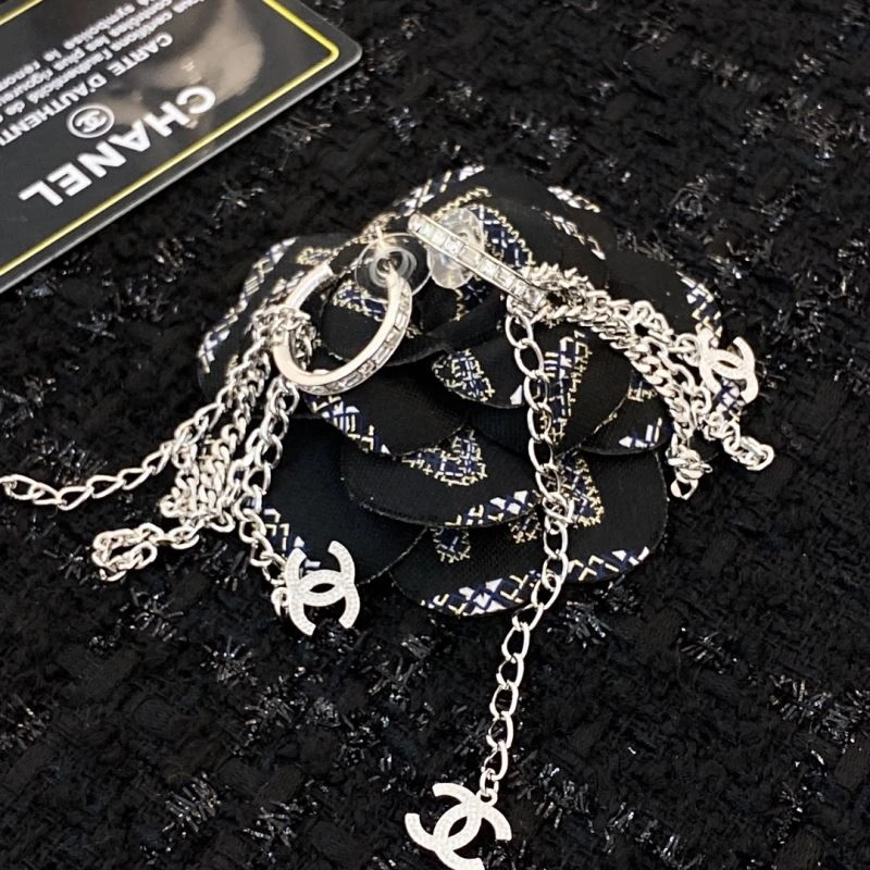 Chanel Earrings Efficient 230078
