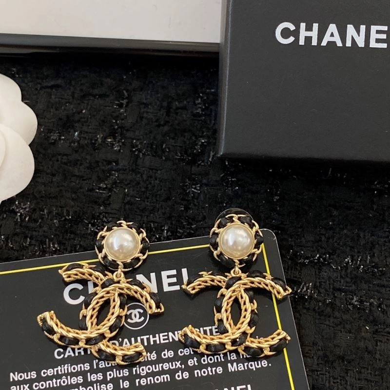 Resilient Chanel Earrings 230023