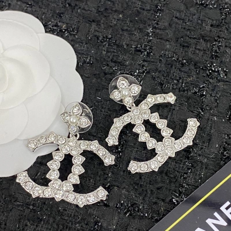 Chanel Earrings Bright 230059