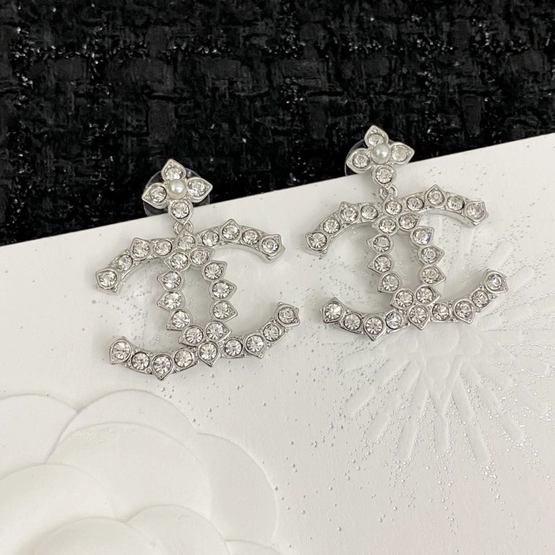 Chanel Earrings Bright 230059