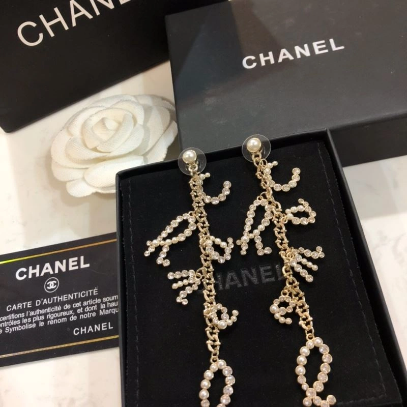 Flexible Chanel Earrings 230005