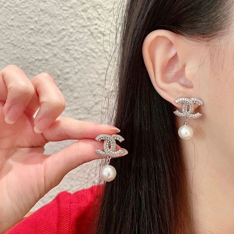 Chanel Earrings Trendy 230004