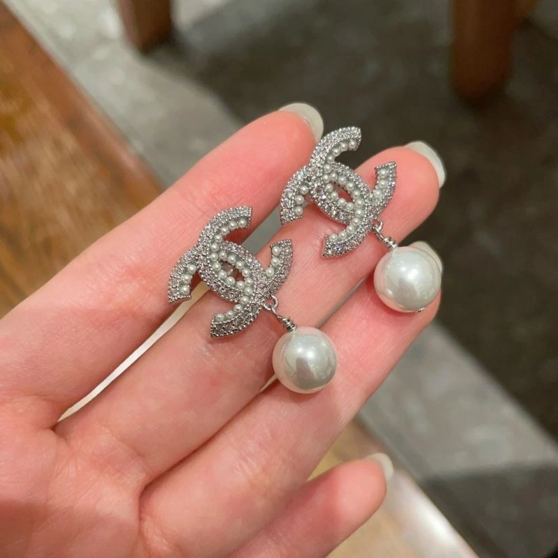 Chanel Earrings Trendy 230004