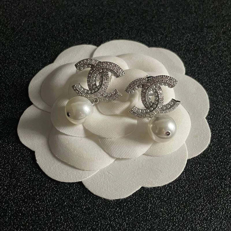 Chanel Earrings Trendy 230004