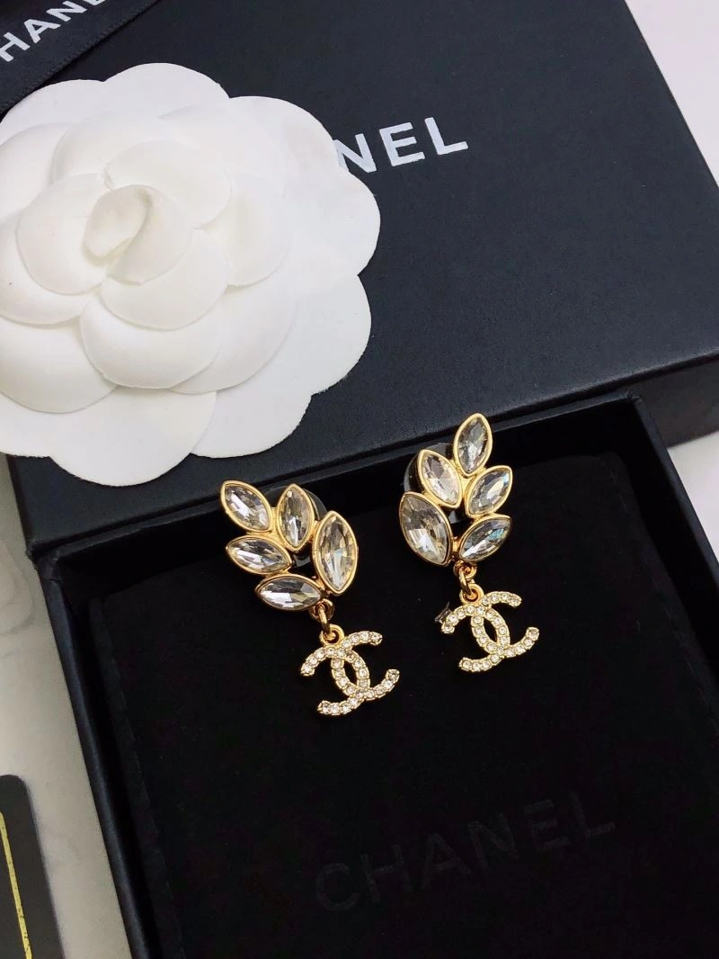 Chanel Earrings ModernLook 230022