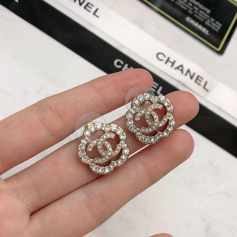 Durable Chanel Earrings 230068