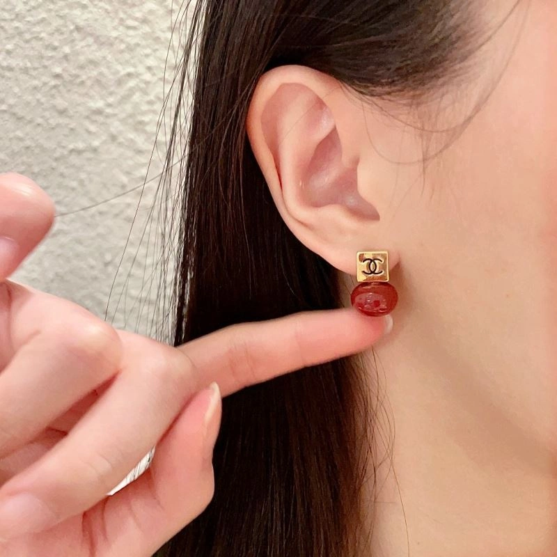 Comfortable Chanel Earrings 229995