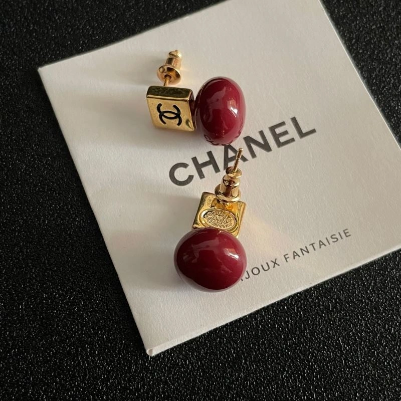 Comfortable Chanel Earrings 229995