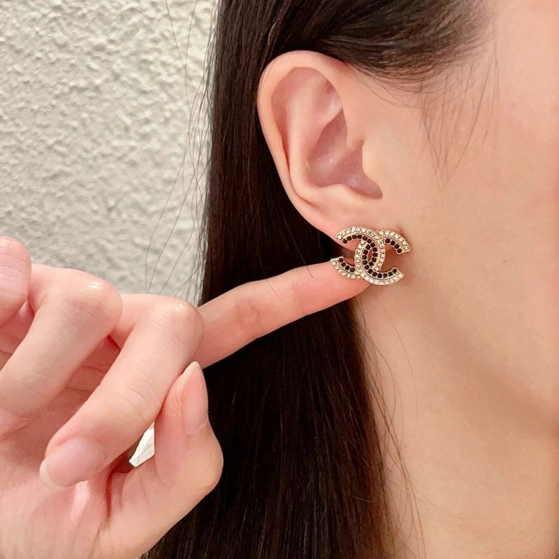 Sporty Chanel Earrings 230011