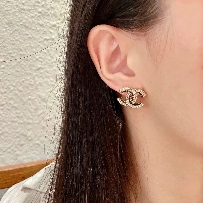 Sporty Chanel Earrings 230011