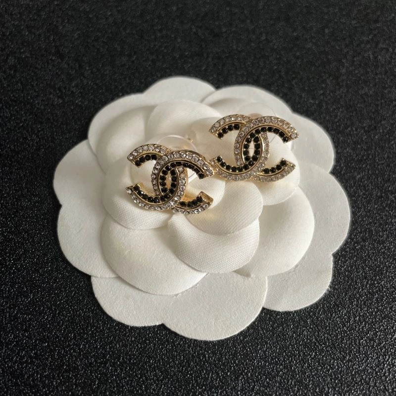 Sporty Chanel Earrings 230011