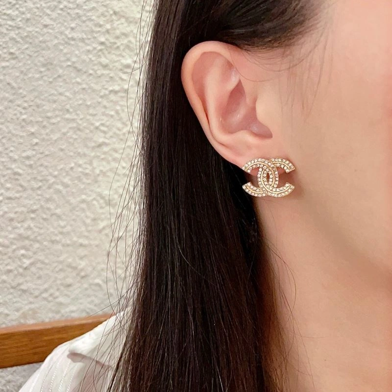 Chanel Earrings Minimalist 229985