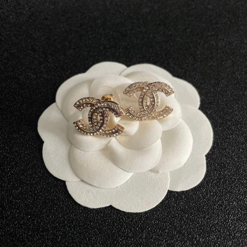 Chanel Earrings Minimalist 229985