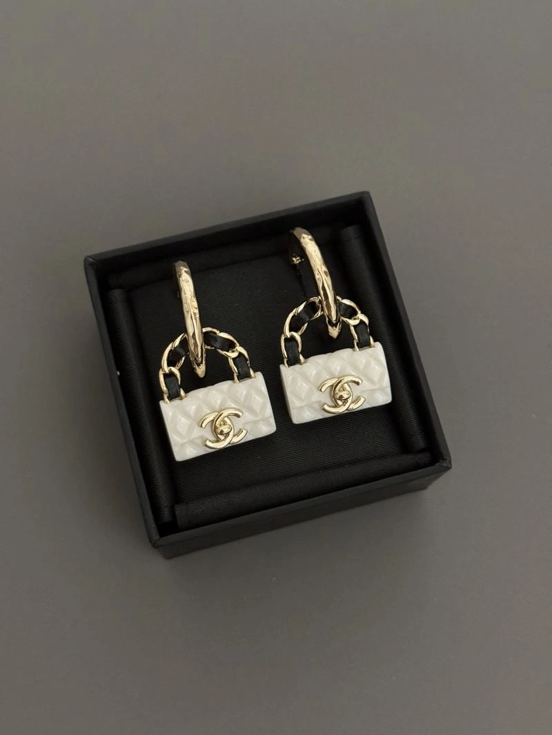 Chanel Earrings Premium 230007