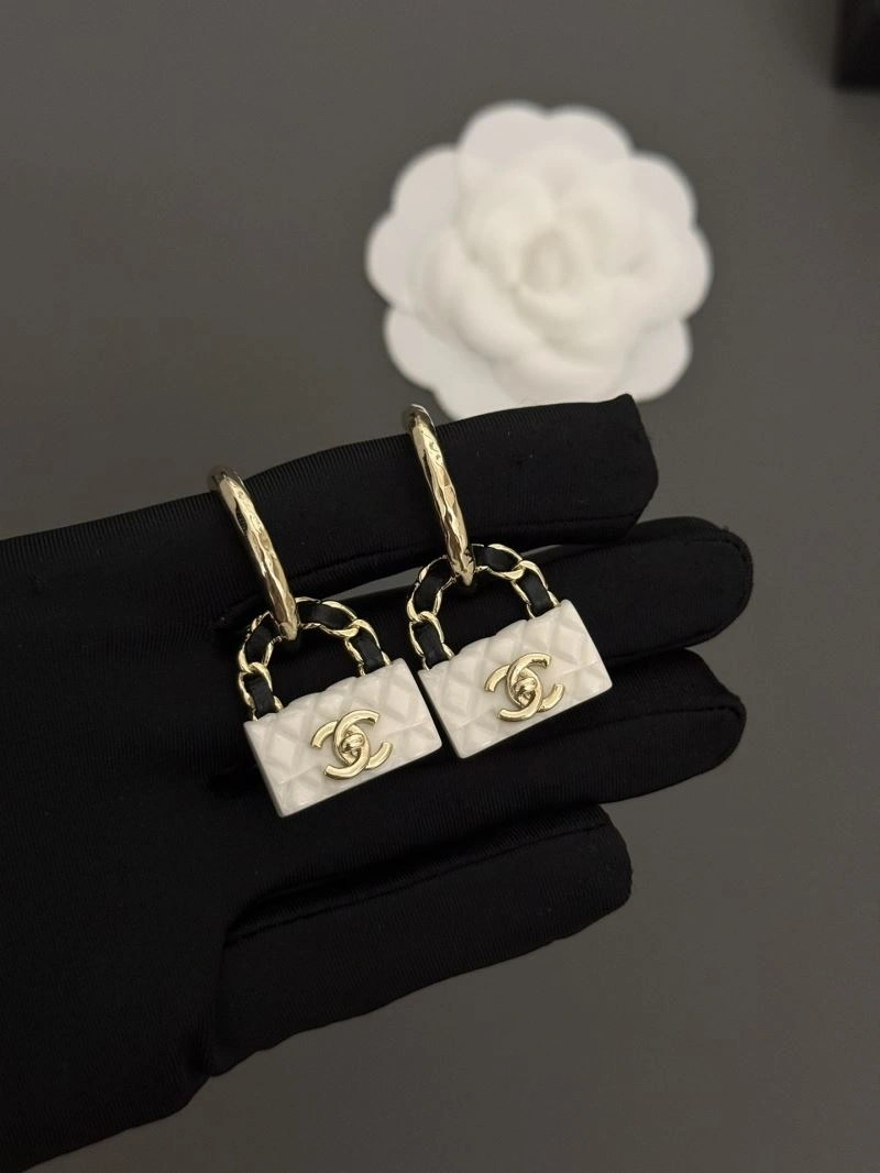 Chanel Earrings Premium 230007