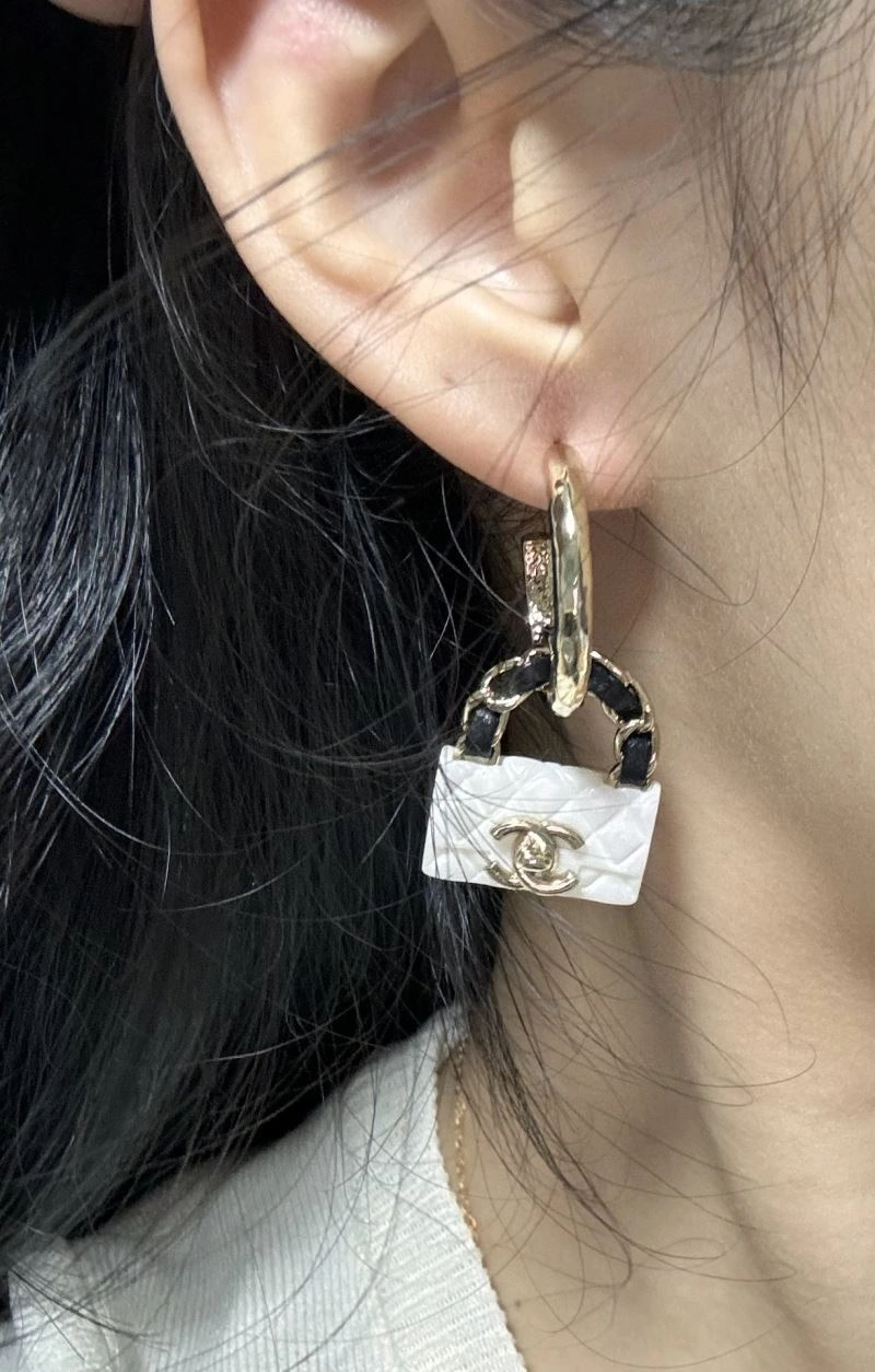 Chanel Earrings Premium 230007
