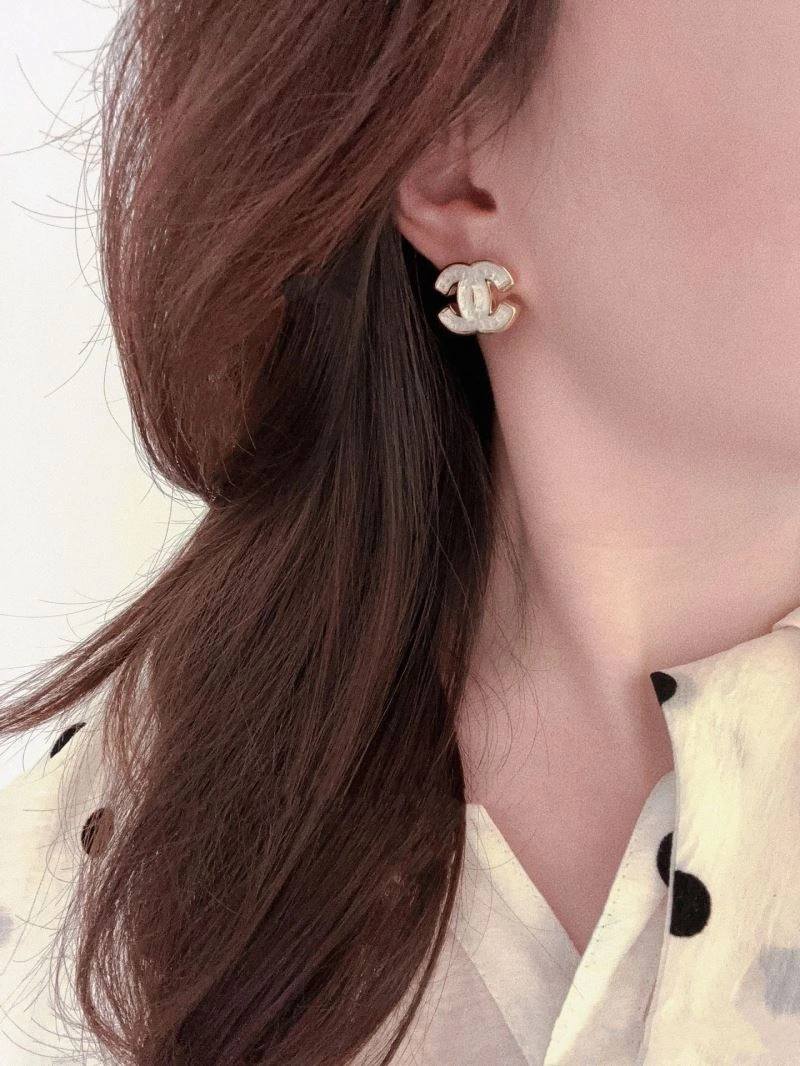 Chanel Earrings Effortless 229992