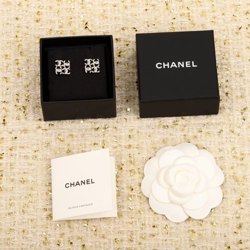 Chanel Earrings TimelessDesign 230049