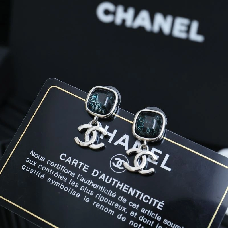 Supportive Chanel Earrings 229982