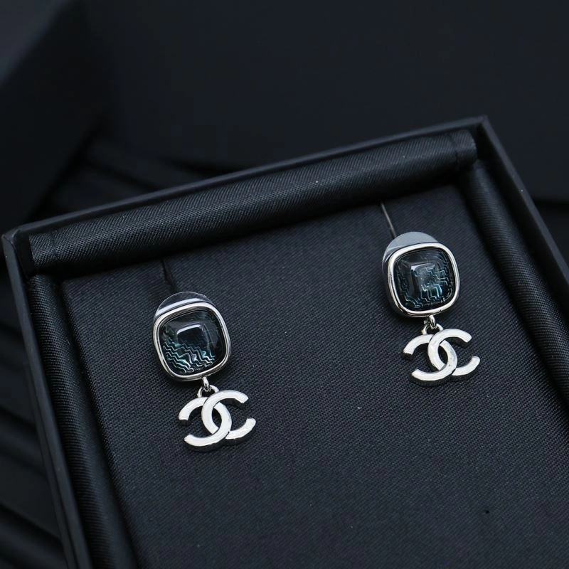 Supportive Chanel Earrings 229982