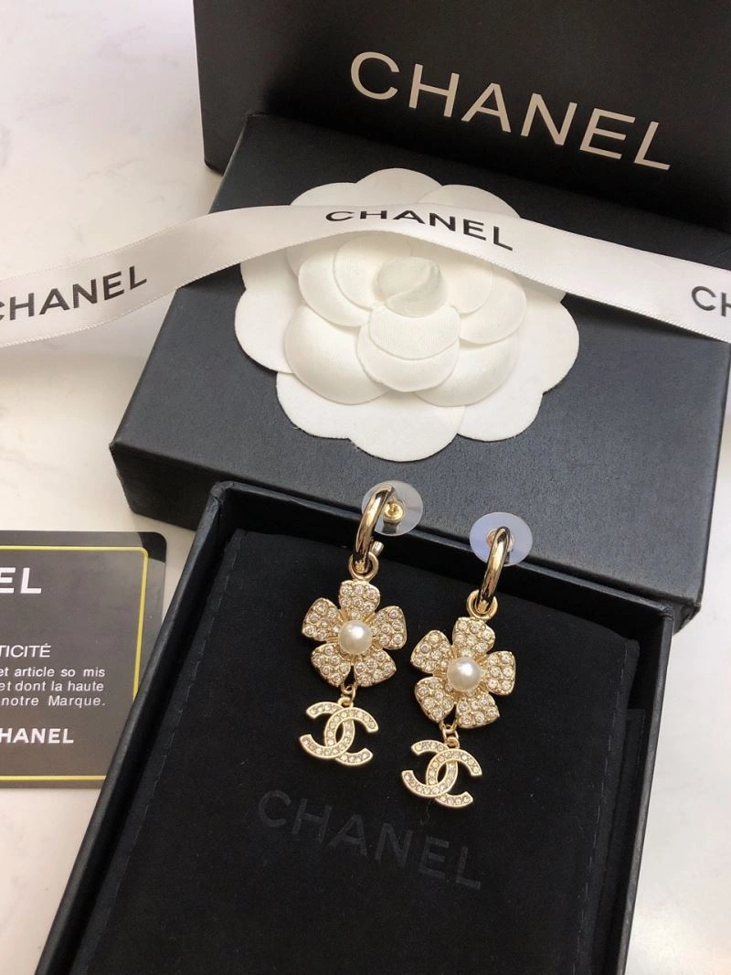 Chanel Earrings Resilient 230040