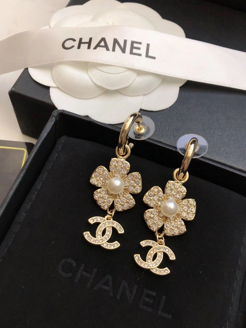 Chanel Earrings Resilient 230040